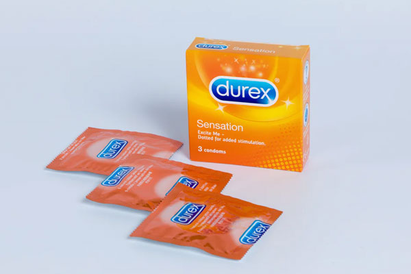 Durex Sensation nổi bật nhờ thiết kế 500 hạt nổi li ti được phân bố đều khắp bề mặt bao