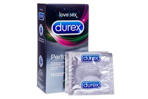 Durex Performa được bổ sung lượng lớn Benzocaine giúp kiểm soát khoái cảm