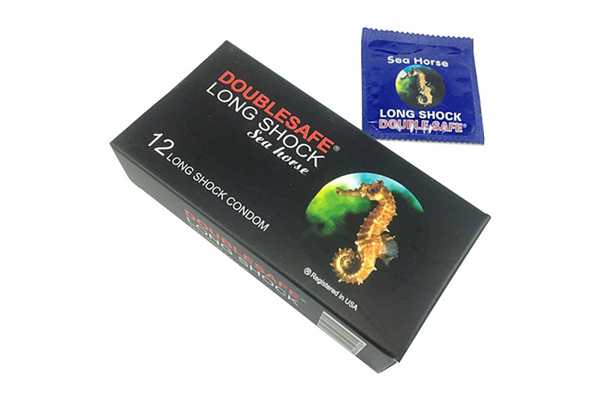 Lớp gel bôi trơn có sẵn bên trong bao giúp cuộc yêu trở nên trơn tru hơn Lớp gel bôi trơn có sẵn bên trong bao giúp cuộc yêu trở nên trơn tru hơn